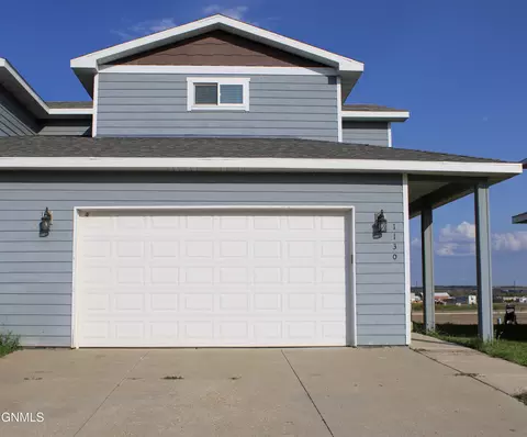 1130 9th St SW, Watford City, ND 58854