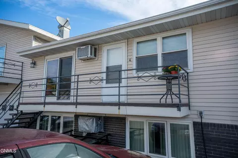 707 Interstate Ave E, Bismarck, ND 58503 photo 3