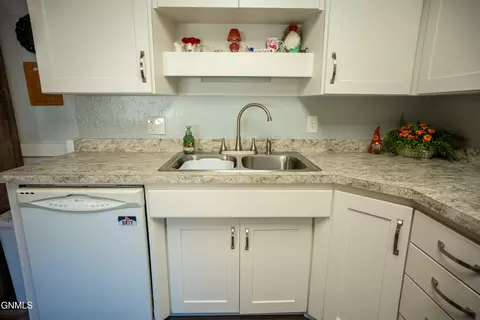 707 Interstate Ave E, Bismarck, ND 58503 photo 11
