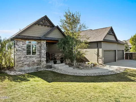 13910 Whitetail Cir, Williston, ND 58801 photo 2