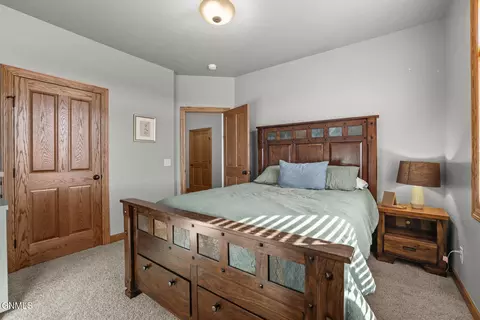13910 Whitetail Cir, Williston, ND 58801 photo 46