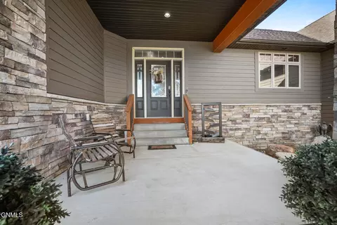 13910 Whitetail Cir, Williston, ND 58801 photo 5