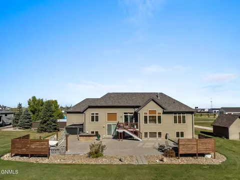 13910 Whitetail Cir, Williston, ND 58801 photo 8