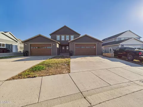 302 4th Ave SE, Arnegard, ND 58835