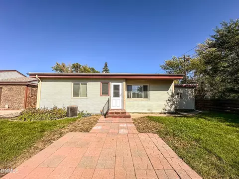 1009 Riverview Ave, Bismarck, ND 58504 photo 24