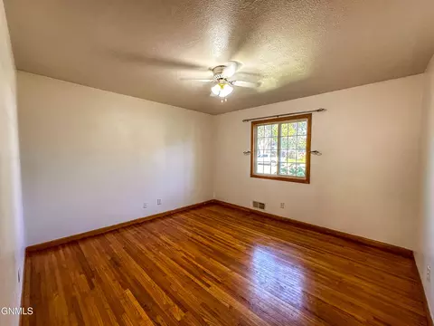 1009 Riverview Ave, Bismarck, ND 58504 photo 14