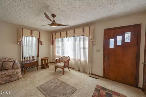 Entry Way - 508 12th St W, Williston, ND 58801 photo 1 of 1