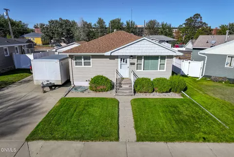 508 12th St W, Williston, ND 58801