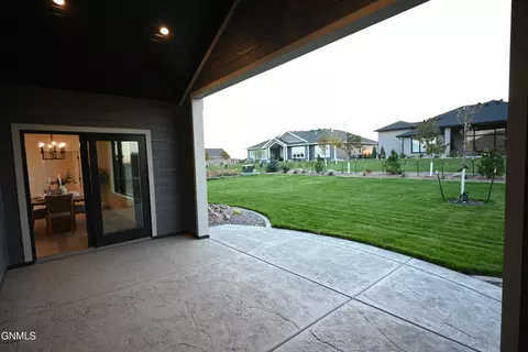 1612 Community Lp, Bismarck, ND 58503 photo 17