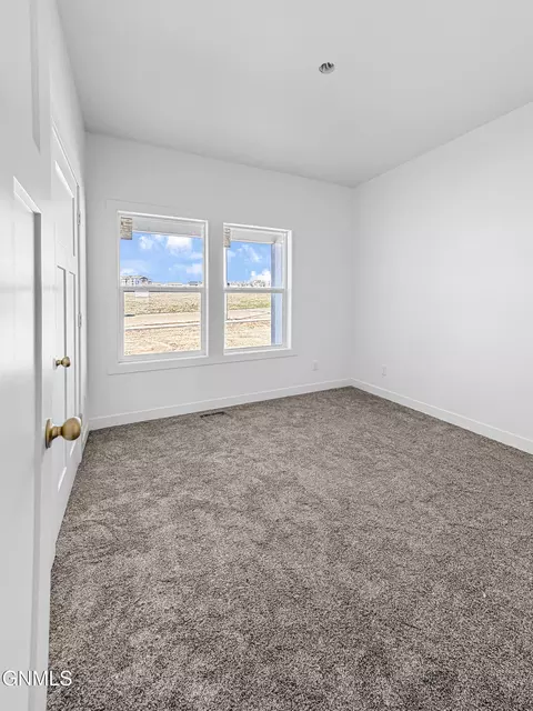 Bedroom - 3022 29th Ave W, Williston, ND 58801 photo 3 of 5