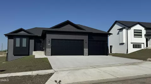 4408 Silver Blvd, Bismarck, ND 58503