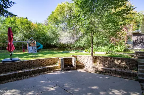 1503 Sunset Dr, Mandan, ND 58554 photo 36
