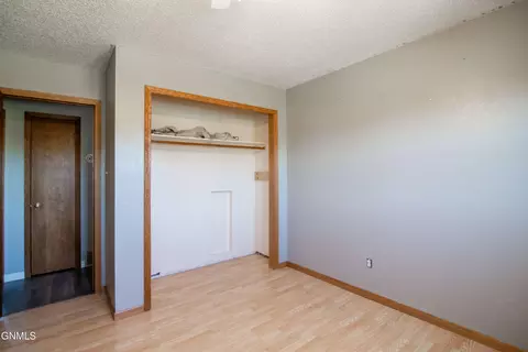 1503 Sunset Dr, Mandan, ND 58554 photo 18