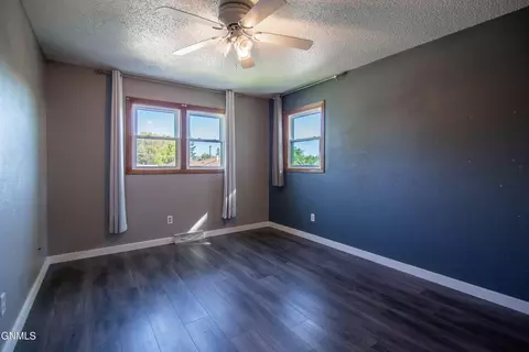 1503 Sunset Dr, Mandan, ND 58554 photo 13