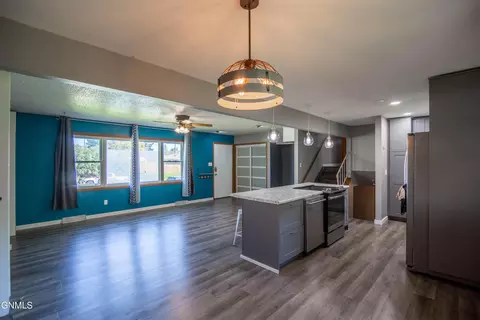 1503 Sunset Dr, Mandan, ND 58554 photo 7