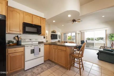 1907 Mesquite Loop, Bismarck, ND 58503 photo 7