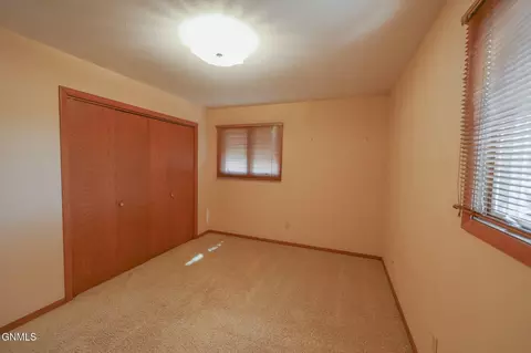 Bedroom - 815 14th St W, Williston, ND 58801 photo 3 of 5
