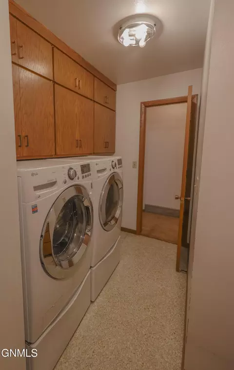 Other - 815 14th St W, Williston, ND 58801 photo 6 of 10
