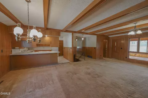 Living - 815 14th St W, Williston, ND 58801 photo 3 of 6