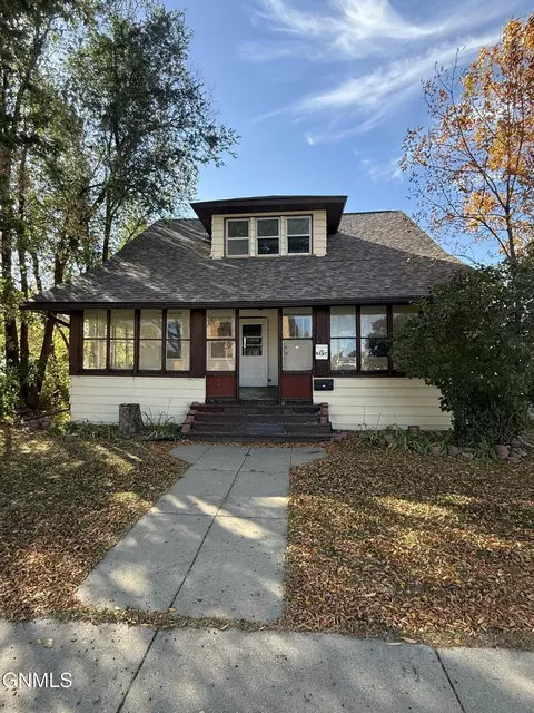 913 Main St, Williston, ND 58801