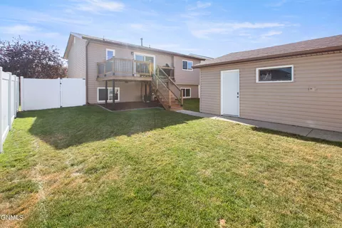 1720 29th St W, Williston, ND 58801 photo 26