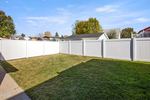 1720 29th St W, Williston, ND 58801 photo 25
