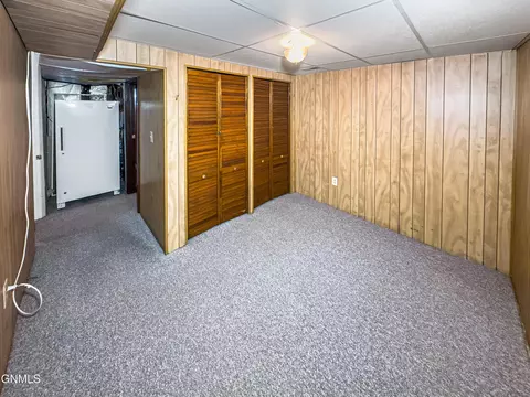802 15th Ave W, Williston, ND 58801 photo 25