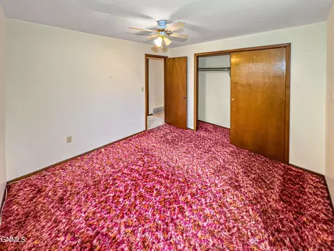 802 15th Ave W, Williston, ND 58801 photo 18