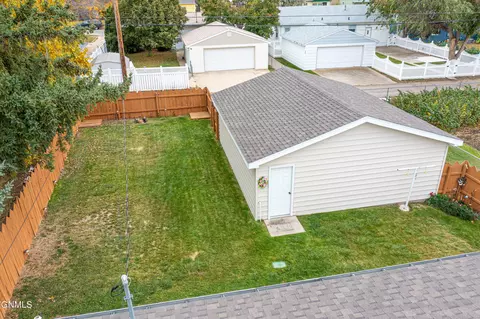 802 15th Ave W, Williston, ND 58801 photo 6