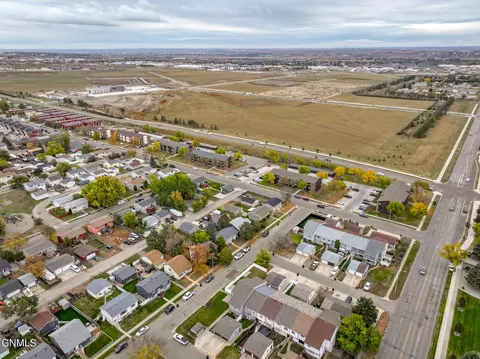 View/Area - 2606 17th Ct W, Williston, ND 58801 photo 2 of 3
