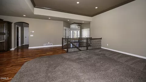 3700 Valley Dr, Bismarck, ND 58503 photo 5