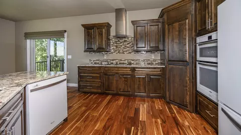 3700 Valley Dr, Bismarck, ND 58503 photo 8