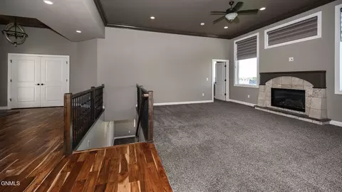 3700 Valley Dr, Bismarck, ND 58503 photo 4
