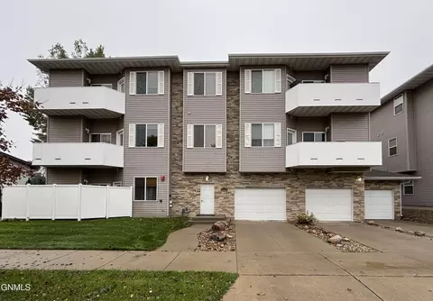 1200 W Owens Ave, Bismarck, ND 58501