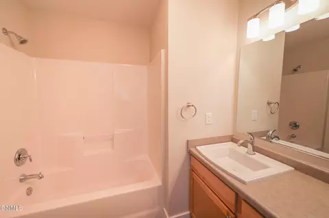 Bath - 2725 30th St W, Williston, ND 58801 photo 2 of 3