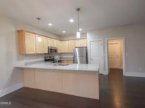 Kitchen - 2725 30th St W, Williston, ND 58801 photo 1 of 2