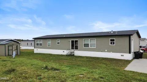 281 Sandpiper Ave, Lincoln, ND 58504