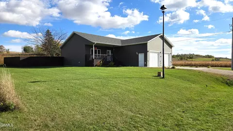 1209 Evenson Dr, Lisbon, ND 58054