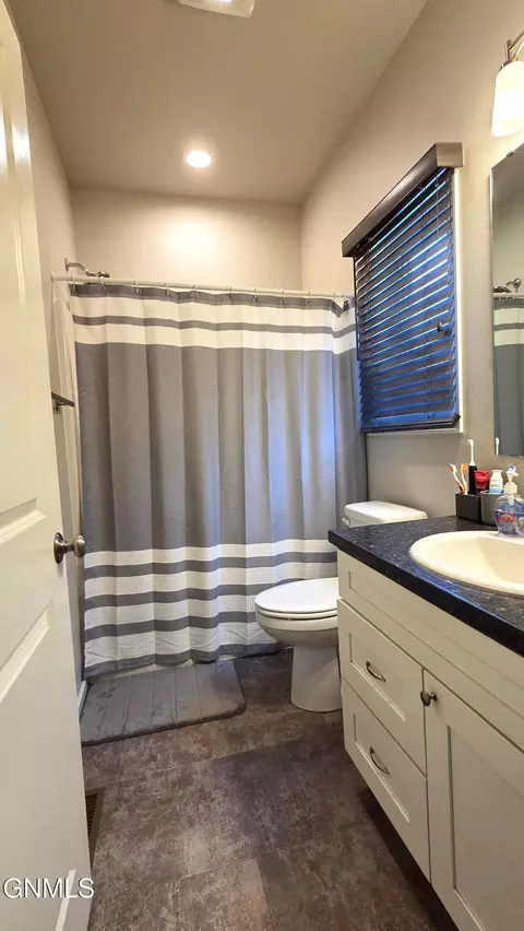 Bath - 1209 Evenson Dr, Lisbon, ND 58054 photo 1 of 9