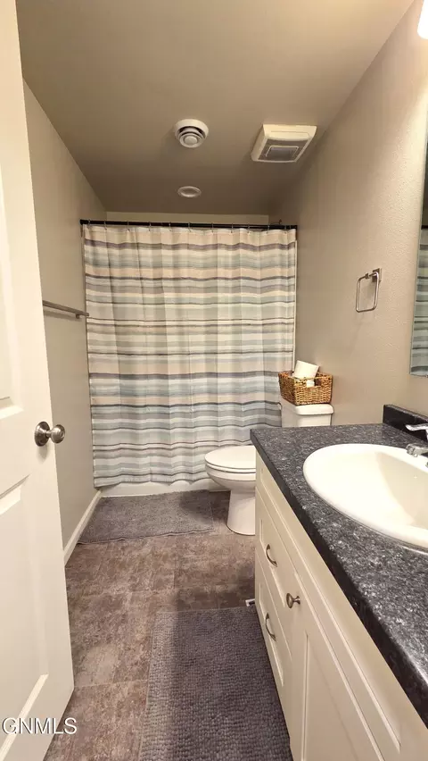 Bath - 1209 Evenson Dr, Lisbon, ND 58054 photo 7 of 9
