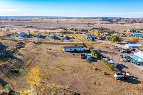 14275 Painted Woods Dr, Williston, ND 58801 photo 30