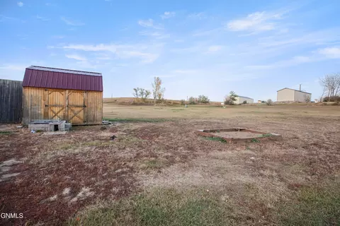 14275 Painted Woods Dr, Williston, ND 58801 photo 27