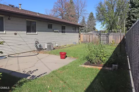 Exterior - 1919 Assumption Dr, Bismarck, ND 58501 photo 5 of 9