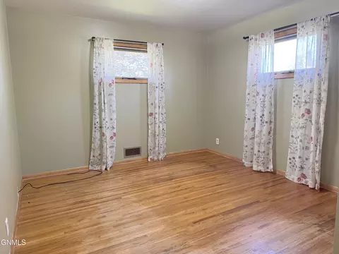 Bedroom - 1919 Assumption Dr, Bismarck, ND 58501 photo 5 of 9