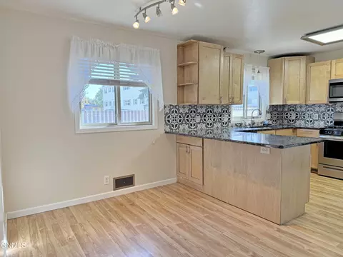 Kitchen - 1919 Assumption Dr, Bismarck, ND 58501 photo 5 of 9