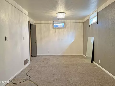 Bedroom - 1919 Assumption Dr, Bismarck, ND 58501 photo 8 of 9