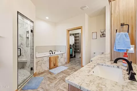 2471 Spaniel Rd, Mandan, ND 58554 photo 17