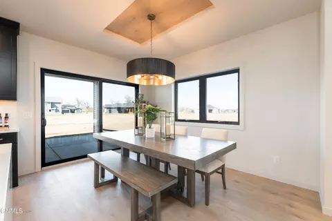 Dining - 2415 Dutton Cir SE, Mandan, ND 58554 photo 1 of 2