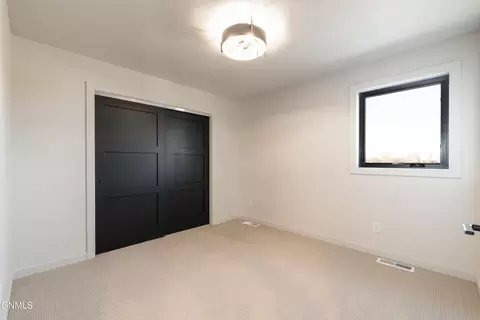 Bedroom - 2415 Dutton Cir SE, Mandan, ND 58554 photo 2 of 3