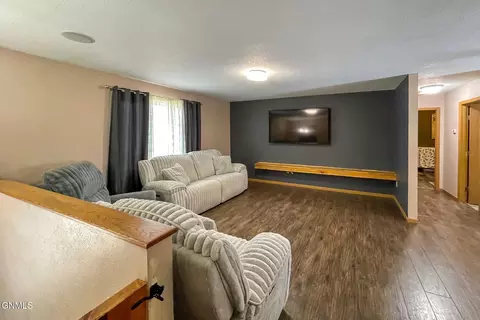 25 Walther Ave NW, Berthold, ND 58718 photo 10